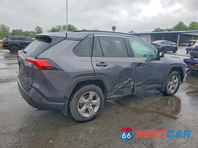 Trzecie zdjęcie samochodu z tyłu: 2025 TOYOTA RAV4 XLE VIN:2T3P1RFVXSW571822 - miniatura