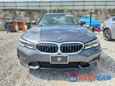 Piąte zdjęcie samochodu w środku: 2019 BMW 330XI VIN:WBA5R7C51KFH20399 - miniatura