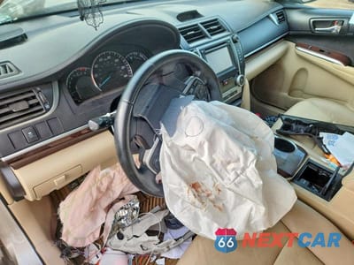 Zdjęcie 8 z 13 samochodu: 2014 TOYOTA CAMRY XLE VIN:4T4BF1FK7ER337997 - miniatura