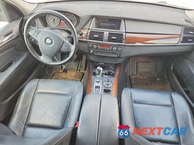 Zdjęcie 8 z 13 samochodu: 2013 BMW X5 XDRIVE35D VIN:5UXZW0C56D0B93632 - miniatura
