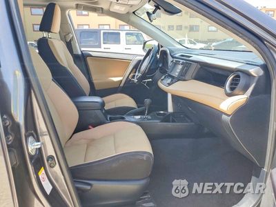 Zdjęcie 7 z 12 samochodu: 2018 TOYOTA RAV4 XLE VIN:JTMWFREV9JJ171018 - miniatura