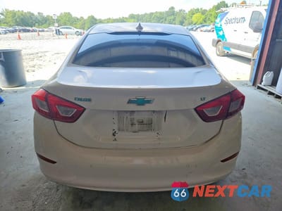 Zdjęcie 6 z 12 samochodu: 2018 CHEVROLET CRUZE LT VIN:1G1BE5SM6J7205539 - miniatura