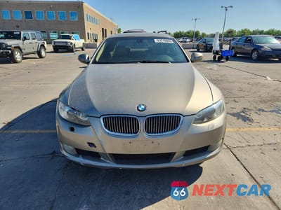 Piąte zdjęcie samochodu w środku: 2010 BMW 328 XI VIN:WBAWC3C50AP471100 - miniatura