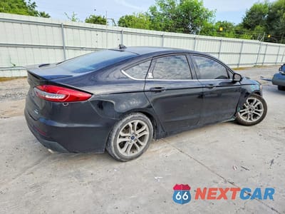 Trzecie zdjęcie samochodu z tyłu: 2020 FORD FUSION SE VIN:3FA6P0HD2LR185336 - miniatura