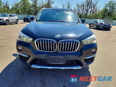 Piąte zdjęcie samochodu w środku: 2018 BMW X1 XDRIVE28I VIN:WBXHT3C37J5F89916 - miniatura