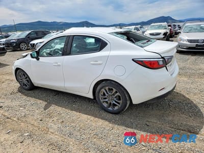 Drugie zdjęcie samochodu z przodu: 2019 TOYOTA YARIS LE VIN:3MYDLBYV2KY518822 - miniatura