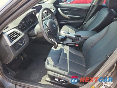 Zdjęcie 7 z 12 samochodu: 2017 BMW 320 XI VIN:WBA8E5G58HNU41986 - miniatura