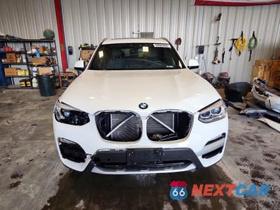 Piąte zdjęcie samochodu w środku: 2019 BMW X3 XDRIVE30I VIN:5UXTR9C50KLE13621 - miniatura