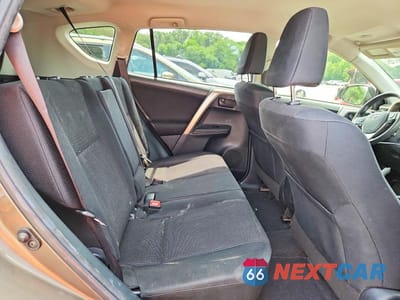 Zdjęcie 11 z 13 samochodu: 2015 TOYOTA RAV4 LE VIN:JTMBFREV8FD148365 - miniatura