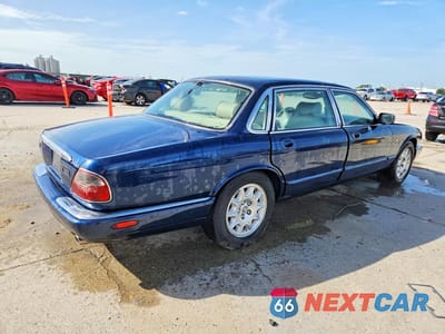 Trzecie zdjęcie samochodu z tyłu: 2000 JAGUAR XJ8 L VIN:SAJDA23C6YLF07466 - miniatura