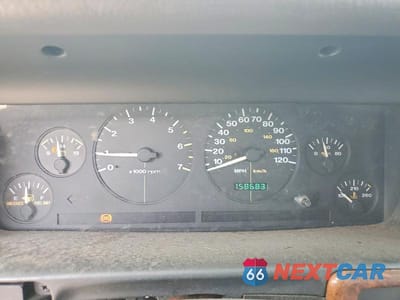 Zdjęcie 9 z 13 samochodu: 1997 JEEP GRAND CHEROKEE LAREDO VIN:1J4FX58S9VC726870 - miniatura