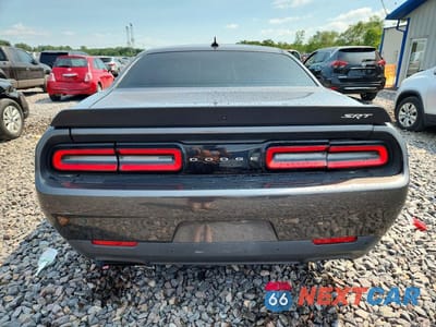 Zdjęcie 6 z 12 samochodu: 2016 DODGE CHALLENGER SRT HELLCAT VIN:2C3CDZC97GH314612 - miniatura