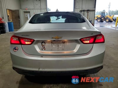 Zdjęcie 6 z 13 samochodu: 2016 CHEVROLET MALIBU LT VIN:1G1ZE5ST2GF220673 - miniatura