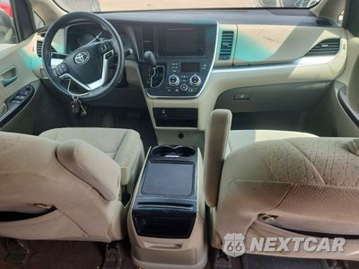 Zdjęcie 8 z 14 samochodu: 2015 TOYOTA SIENNA LE VIN:5TDKK3DC1FS535997 - miniatura