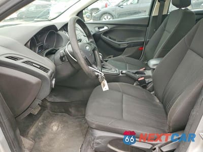 Zdjęcie 7 z 12 samochodu: 2018 FORD FOCUS SE VIN:1FADP3FE0JL254248 - miniatura