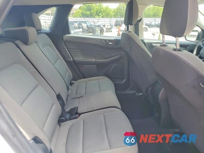 Zdjęcie 10 z 12 samochodu: 2022 FORD ESCAPE S VIN:1FMCU0F69NUA84666 - miniatura