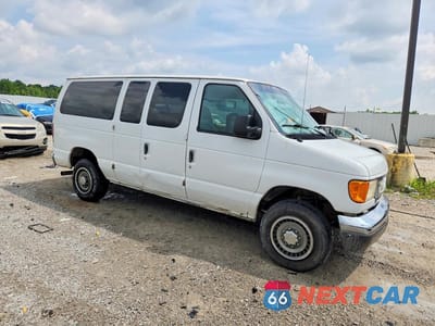 Czwarte zdjęcie samochodu z boku: 2006 FORD ECONOLINE E350 SUPER DUTY WAGON VIN:1FBNE31L06HA16196 - miniatura