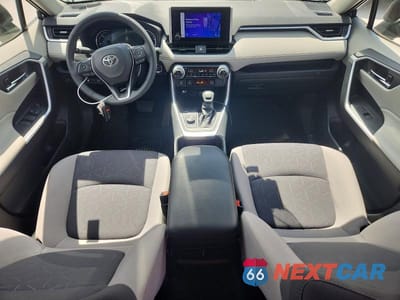 Zdjęcie 8 z 13 samochodu: 2024 TOYOTA RAV4 HYBRID XLE VIN:JTMRWRFV1RD270941 - miniatura
