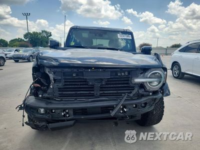 Piąte zdjęcie samochodu w środku: 2025 FORD BRONCO OUTER BANKS VIN:1FMEE8BP2SLB43089 - miniatura