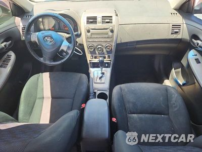 Zdjęcie 8 z 12 samochodu: 2010 TOYOTA COROLLA S VIN:1NXBU4EE4AZ315771 - miniatura