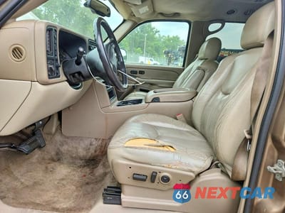 Zdjęcie 7 z 13 samochodu: 2004 GMC YUKON VIN:1GKEK13Z84J190313 - miniatura