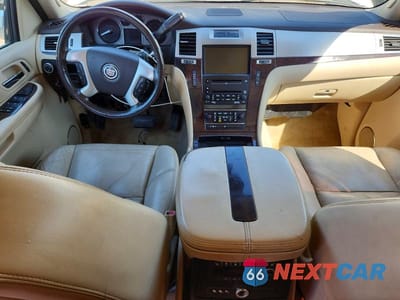Zdjęcie 8 z 13 samochodu: 2008 CADILLAC ESCALADE LUXURY VIN:1GYFK63868R244004 - miniatura
