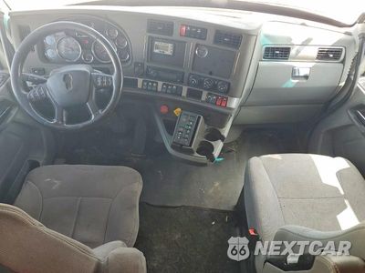 Zdjęcie 8 z 14 samochodu: 2018 KENWORTH T680 SEMI TRUCK VIN:1XKYD49XXJJ193238 - miniatura