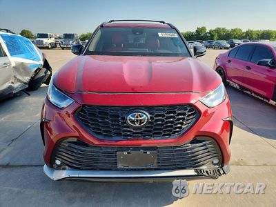 Piąte zdjęcie samochodu w środku: 2023 TOYOTA HIGHLANDER XSE VIN:5TDKDRAH5PS513810 - miniatura