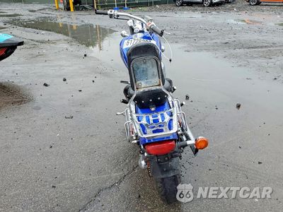 Czwarte zdjęcie samochodu z boku: 2001 SUZUKI VZ800 VIN:JS1VS53A212101946 - miniatura