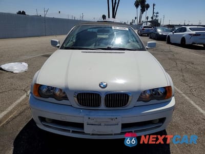 Piąte zdjęcie samochodu w środku: 2001 BMW 325 CI VIN:WBABS33441JY52797 - miniatura