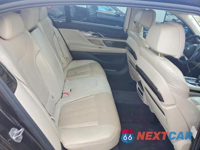 Zdjęcie 10 z 12 samochodu: 2016 BMW 750 XI VIN:WBA7F2C59GG420175 - miniatura