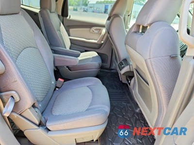 Zdjęcie 10 z 12 samochodu: 2011 CHEVROLET TRAVERSE LT VIN:1GNKRGED0BJ258641 - miniatura