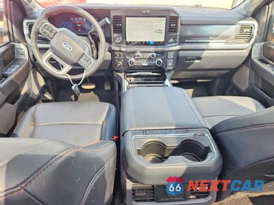 Zdjęcie 8 z 13 samochodu: 2025 FORD F350 SUPER DUTY VIN:1FT8W3BM6SED75450 - miniatura