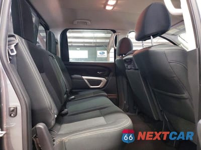 Zdjęcie 10 z 12 samochodu: 2018 NISSAN TITAN XD S VIN:1N6AA1F38JN528752 - miniatura