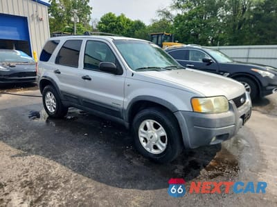 Czwarte zdjęcie samochodu z boku: 2002 FORD ESCAPE XLT VIN:1FMYU03172KB24488 - miniatura