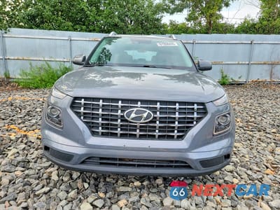 Piąte zdjęcie samochodu w środku: 2021 HYUNDAI VENUE SEL VIN:KMHRC8A31MU089142 - miniatura