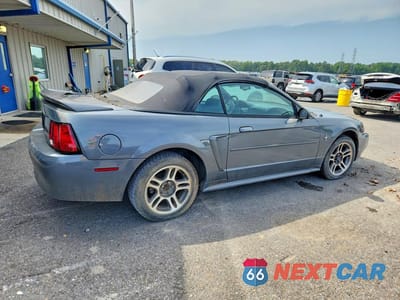 Trzecie zdjęcie samochodu z tyłu: 2000 FORD MUSTANG VIN:1FAFP4444YF281096 - miniatura