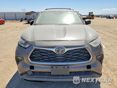 Piąte zdjęcie samochodu w środku: 2023 TOYOTA HIGHLANDER HYBRID LIMITED VIN:5TDYARAH6PS523491 - miniatura