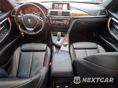 Zdjęcie 8 z 13 samochodu: 2018 BMW 330 XI VIN:WBA8D9C55JA615297 - miniatura