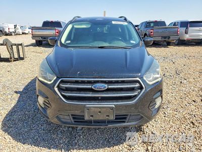 Piąte zdjęcie samochodu w środku: 2017 FORD ESCAPE SE VIN:1FMCU0GDXHUC10504 - miniatura