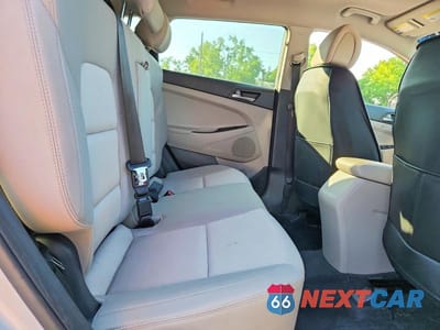 Zdjęcie 11 z 14 samochodu: 2018 HYUNDAI TUCSON SEL VIN:KM8J33A43JU713799 - miniatura