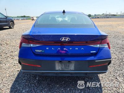 Zdjęcie 6 z 12 samochodu: 2024 HYUNDAI ELANTRA BLUE VIN:KMHLM4DJ0RU103786 - miniatura