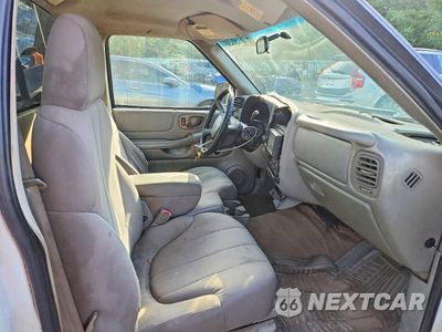 Zdjęcie 10 z 12 samochodu: 2003 GMC SONOMA VIN:1GTCS14X338264825 - miniatura