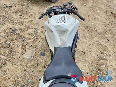 Zdjęcie 6 z 9 samochodu: 2025 KAWASAKI ZX636 K VIN:JKBZXJJ11SA021605 - miniatura