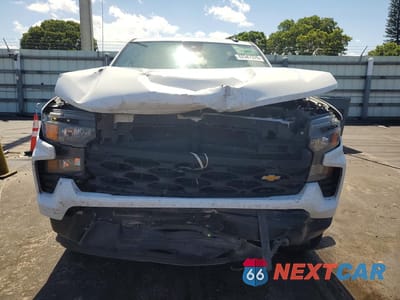 Piąte zdjęcie samochodu w środku: 2023 CHEVROLET SILVERADO C1500 VIN:3GCNAAEK9PG343270 - miniatura