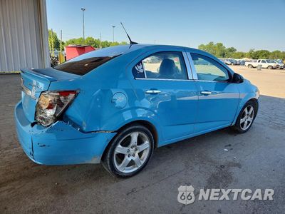 Trzecie zdjęcie samochodu z tyłu: 2014 CHEVROLET SONIC LTZ VIN:1G1JE5SB6E4184273 - miniatura