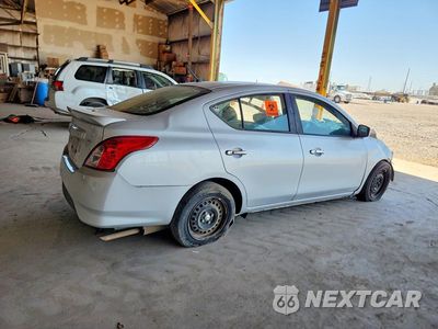 Trzecie zdjęcie samochodu z tyłu: 2019 NISSAN VERSA SV VIN:3N1CN7AP2KL850403 - miniatura