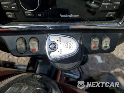 Zdjęcie 8 z 9 samochodu: 2013 HARLEY-DAVIDSON FLHTK ELECTRA GLIDE ULTRA LIMITED VIN:1HD1KEM15DB678136 - miniatura