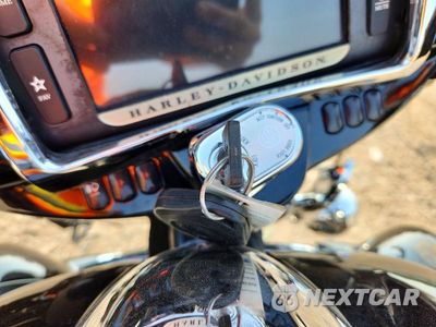 Zdjęcie 8 z 9 samochodu: 2014 HARLEY-DAVIDSON FLHTK ELECTRA GLIDE ULTRA LIMITED VIN:1HD1KEL10EB612726 - miniatura