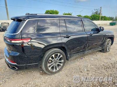 Trzecie zdjęcie samochodu z tyłu: 2021 JEEP GRAND CHEROKEE L OVERLAND VIN:1C4RJKDG2M8143014 - miniatura